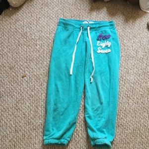 This item of clothing is to small for me